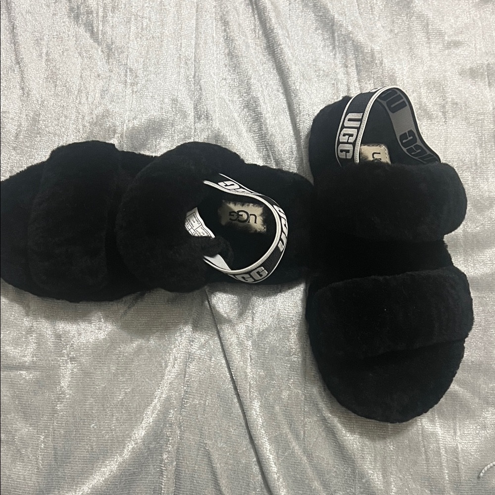 UGG Black Fluffy Slides